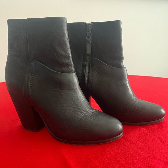 Rag & Bone Learher Booties - Picture 1 of 3